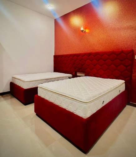 Luxury bed (40*72) single