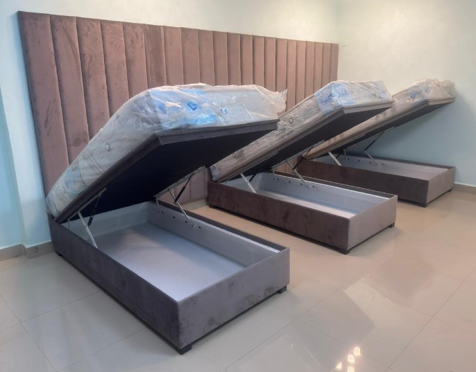 Storage divan bed