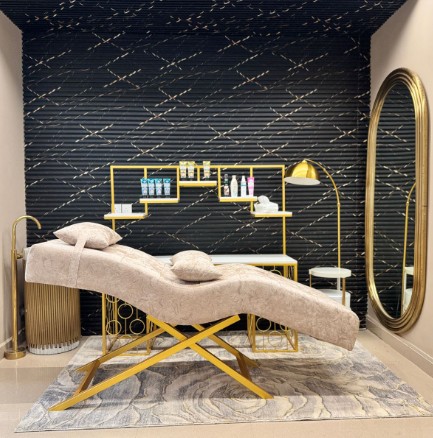 ⁠Spa & relaxing sofa