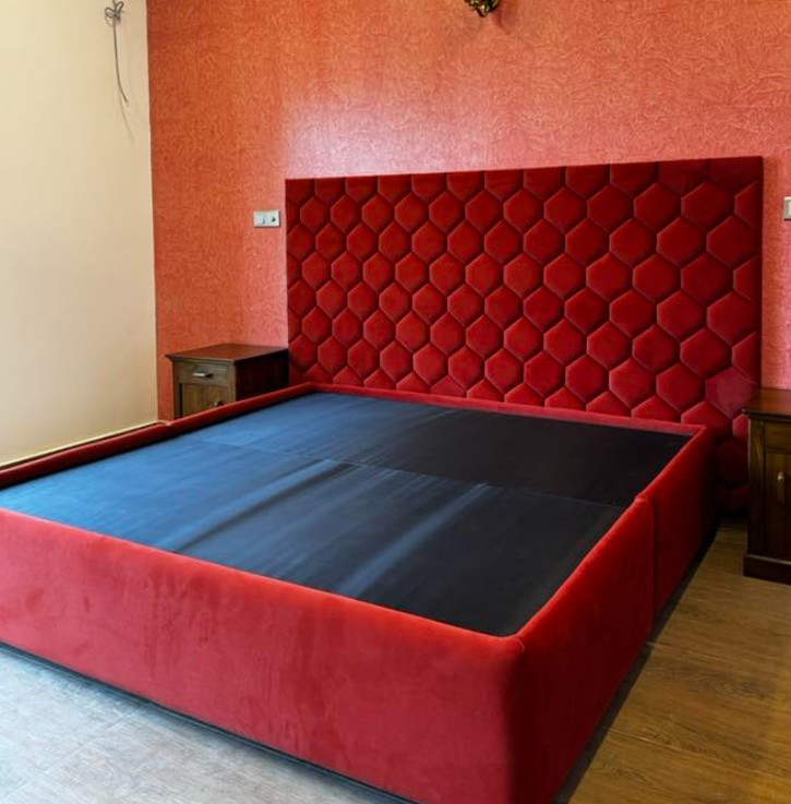 Luxury king bed ( 72*60 )